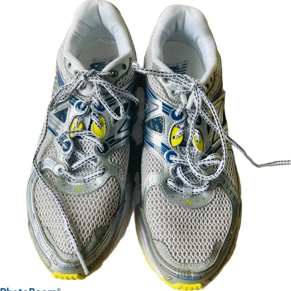 New Balance 680 2V Women’s Running Sneakers Shoes